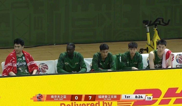 南京同曦内讧致惨败 广州龙狮末节崩盘