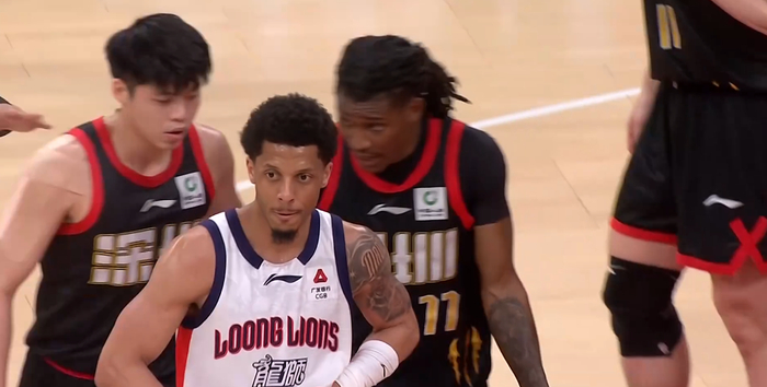 南京同曦内讧致惨败 广州龙狮末节崩盘