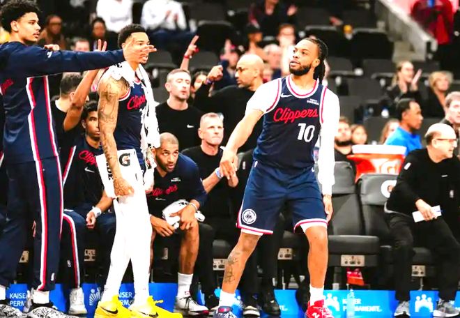 快船大胜森林狼，伦纳德砍43分助球队狂胜25分