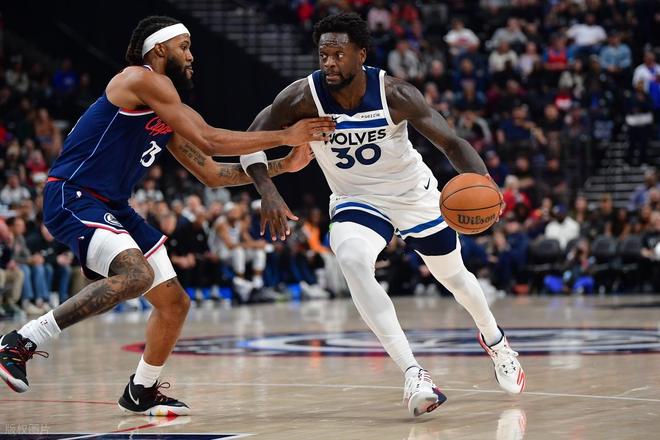 快船大胜森林狼，伦纳德砍43分助球队狂胜25分