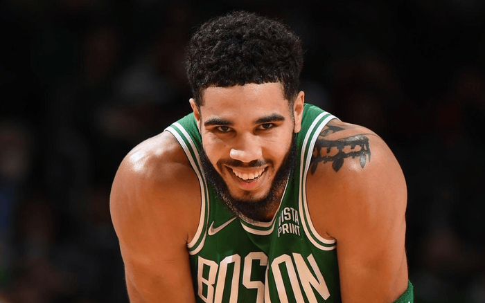 塔图姆三双助凯尔特人客场大胜热火