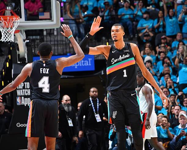 文班亚马季后赛首秀砍35分跻身历史得分榜前十