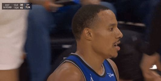 NBA季后赛惊天逆转！活塞13翻盘终结黑八奇迹